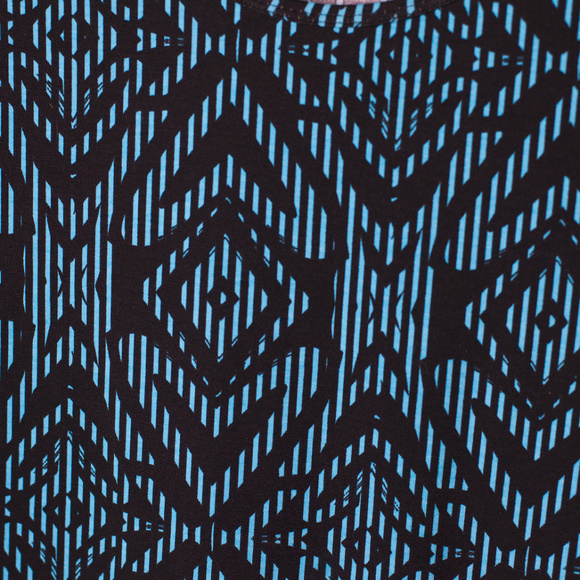 LuLaRoe Black & Blue Irma Top S - Picture 2 of 2